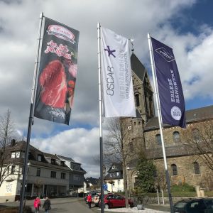 Fahne für Metzgerei Hennche