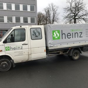 Beschriftung Pritschenwagen Zimmerei Heinz