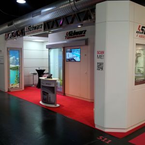 Messestand Schwarz Abschirmtechnik