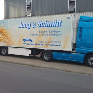 LKW Planenbeklebung Patissa Jung & Schmitt