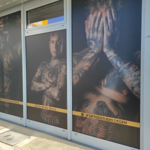 Schaufensterbeklebung JP Tattoostudio